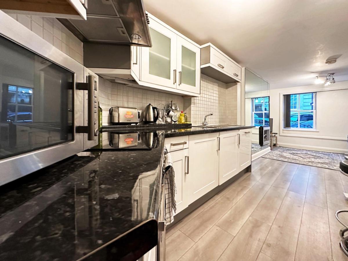 Chic Apartment In Mayfair Londyn Zewnętrze zdjęcie